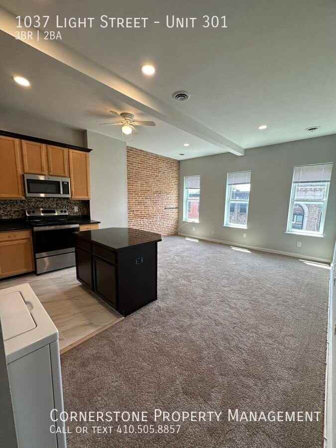 1037 Light St #301 - Photo 2 of 28