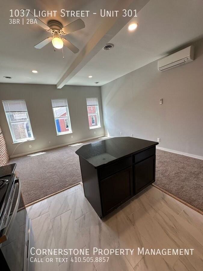 1037 Light St #301 - Photo 5 of 28