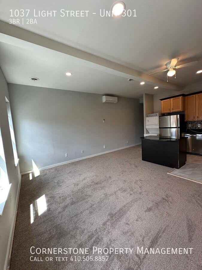 1037 Light St #301 - Photo 6 of 28