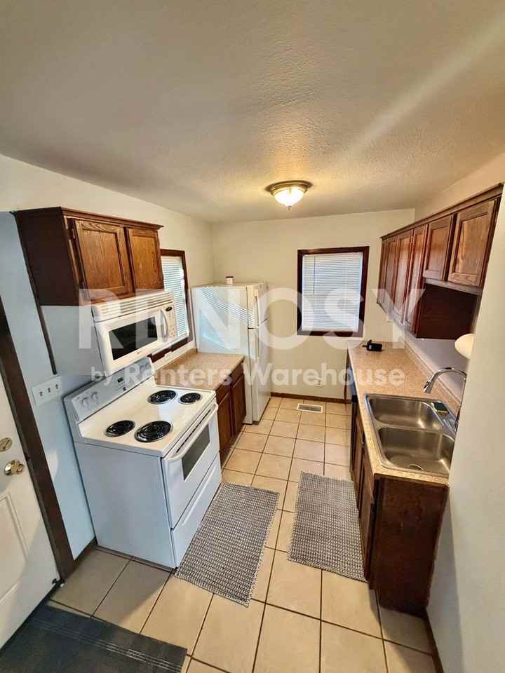 5209 Colfax Ave N - Photo 3 of 11