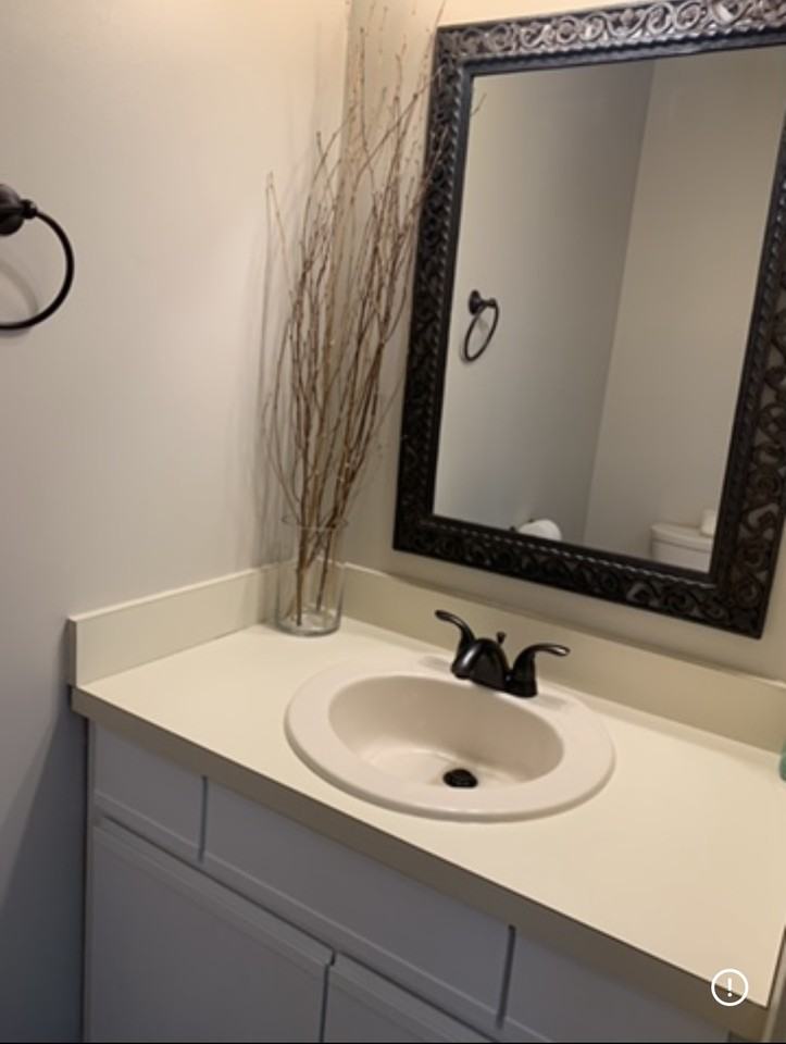 8 Colonial St #1 - Photo 7 of 14