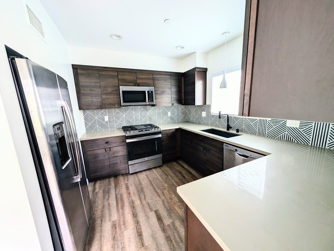 1804 Termino Ave #1804 - Photo 5 of 22