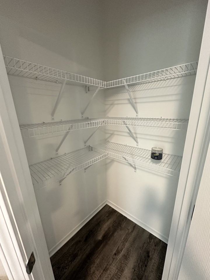 295 Oak Leaf Cir #NA - Photo 6 of 18