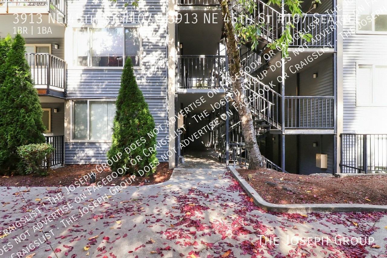 3913 Ne 45th St #107 - Photo 4 of 21