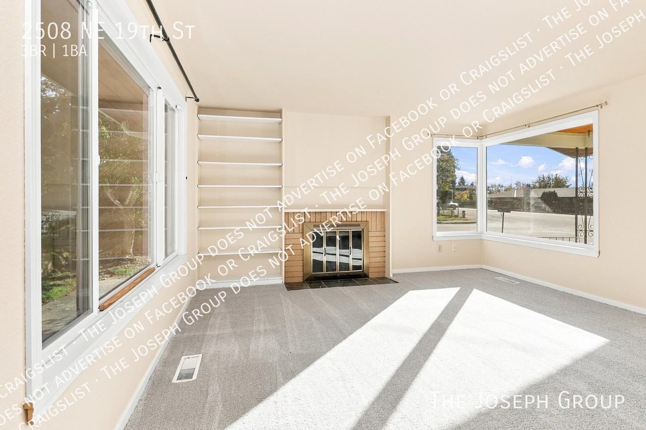 2508 Ne 19th St - Photo 2 of 17
