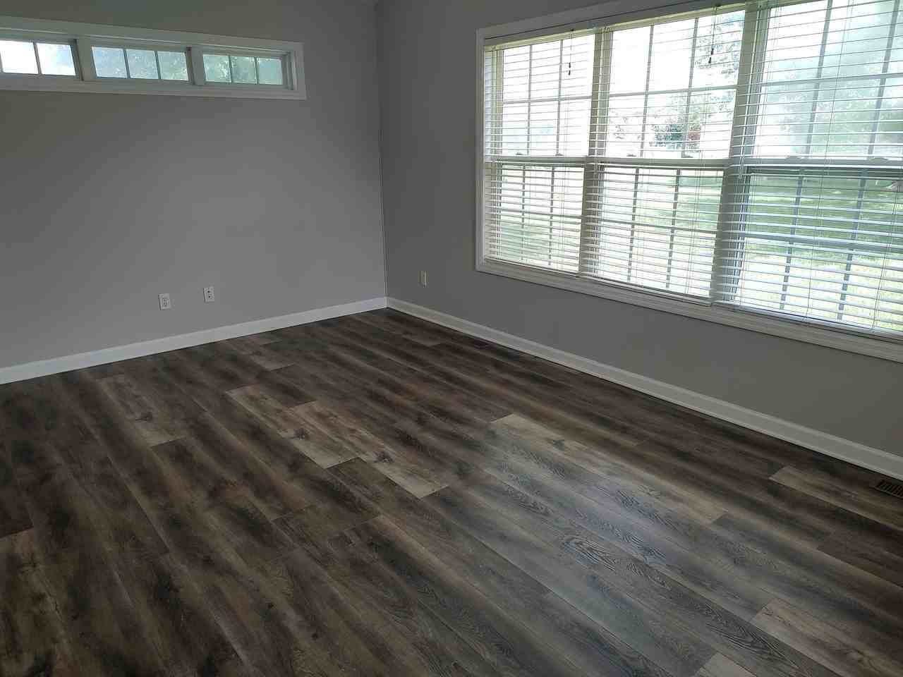 520 Lauren Ave #NA - Photo 6 of 17