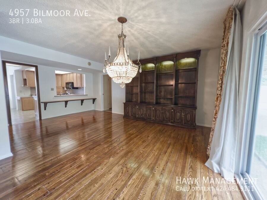 4957 Bilmoor Ave - Photo 3 of 20