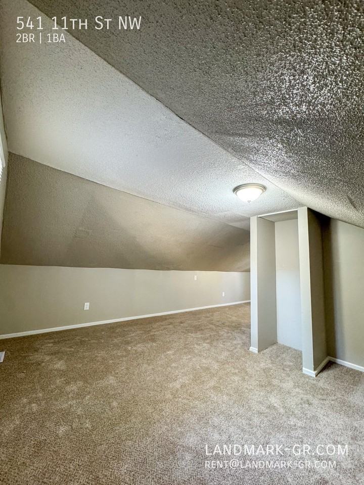 541 11th St Nw - Photo 5 of 43
