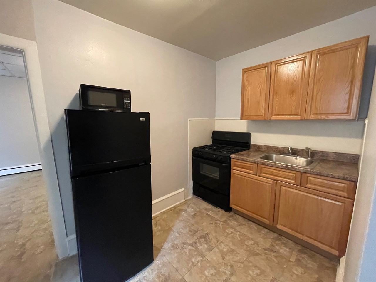 1313 W Allegheny Ave #1R - Photo 6 of 13