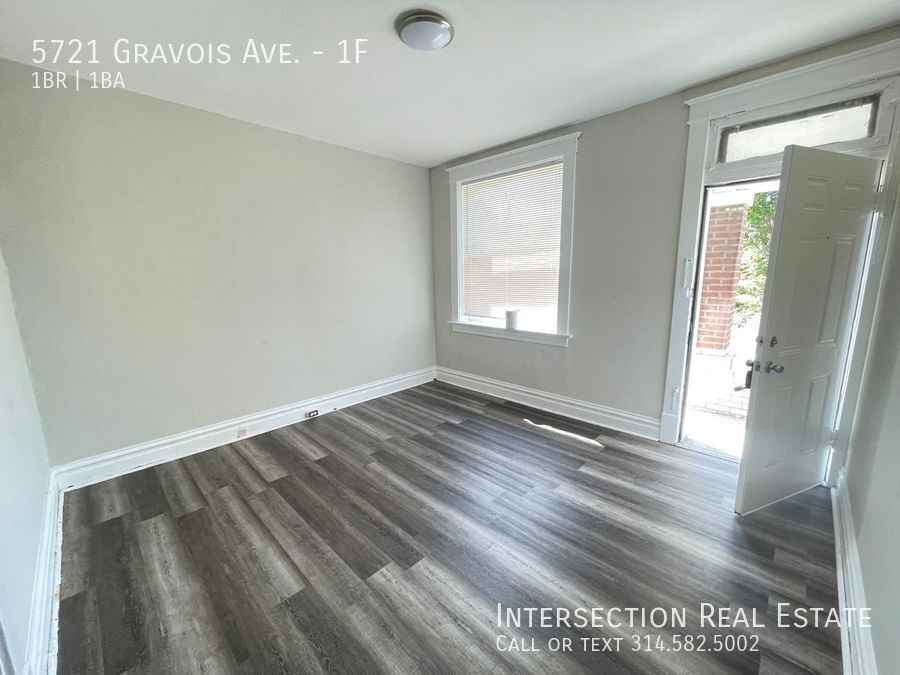 5721 Gravois Ave #1F - Photo 3 of 10