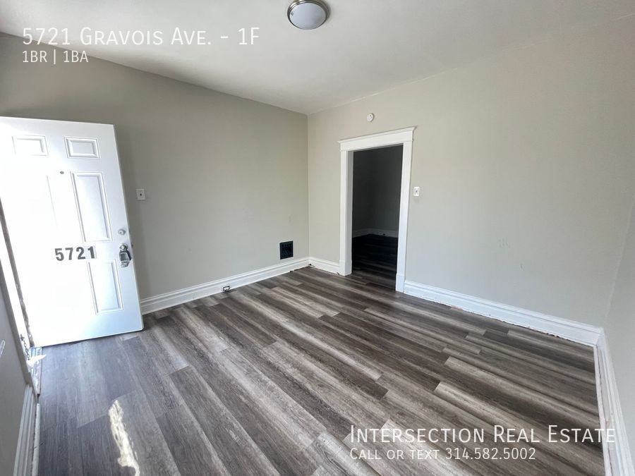 5721 Gravois Ave #1F - Photo 4 of 10
