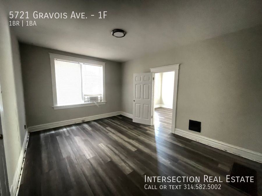 5721 Gravois Ave #1F - Photo 7 of 10