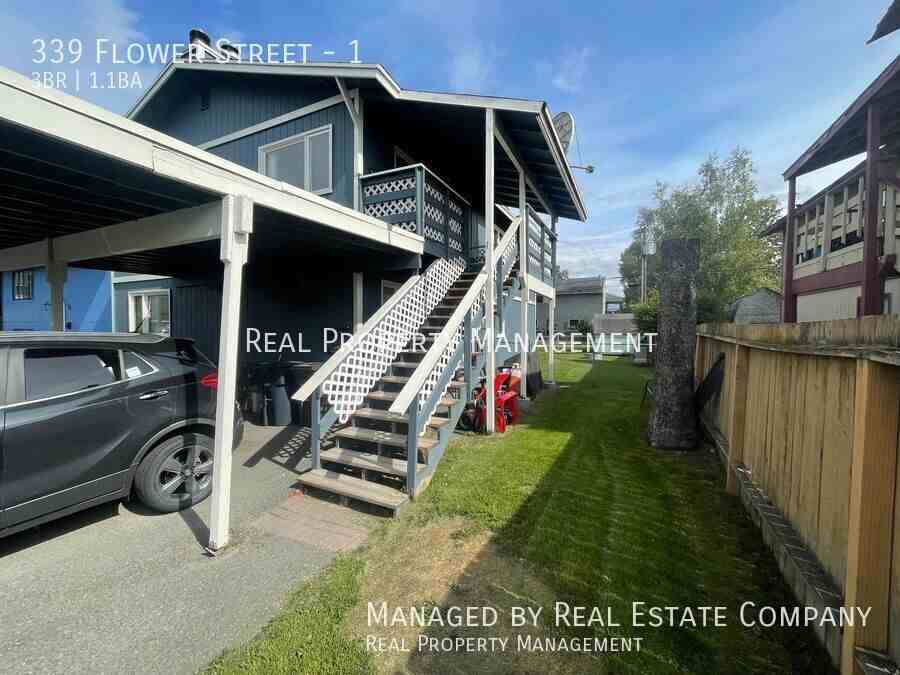 339 Flower St #1 - Photo 2 of 17