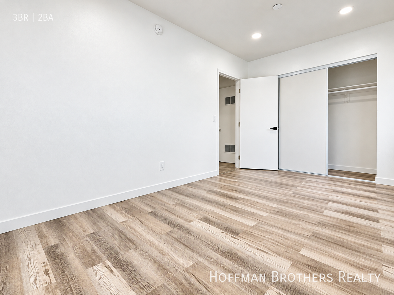1518 W 11th Pl #1-2 - Photo 3 of 10