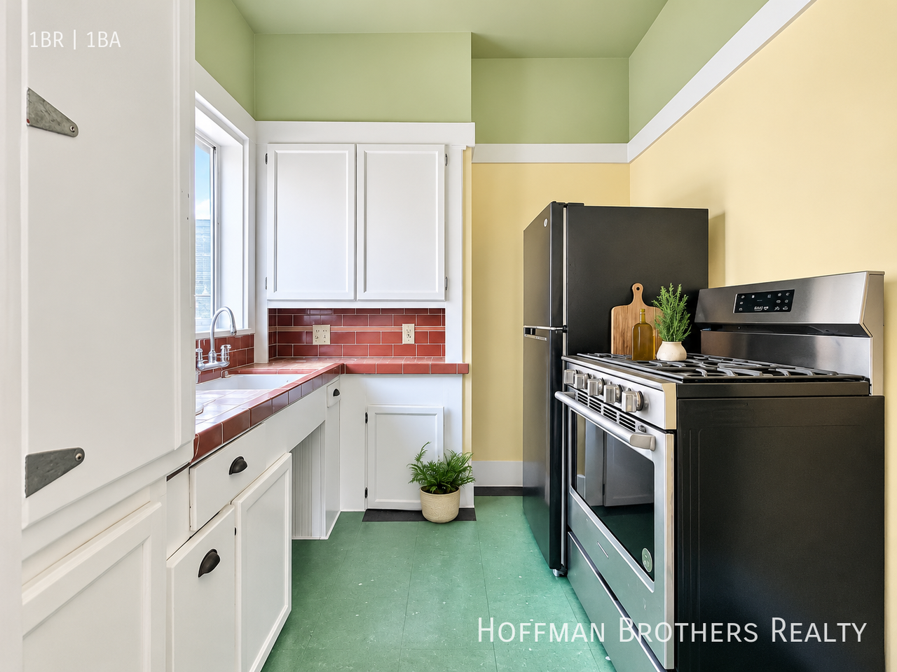 1032 Albany St #9 - Photo 2 of 9