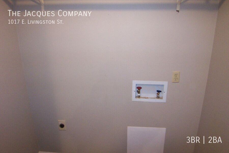 1017 E Livingston St - Photo 3 of 11