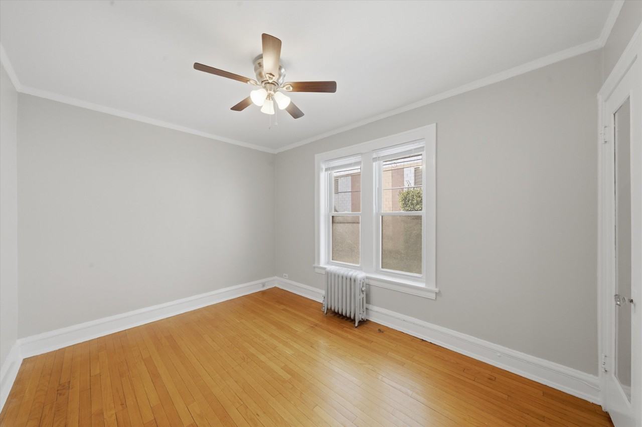 720A Hinman Ave #1NR3 - Photo 7 of 24