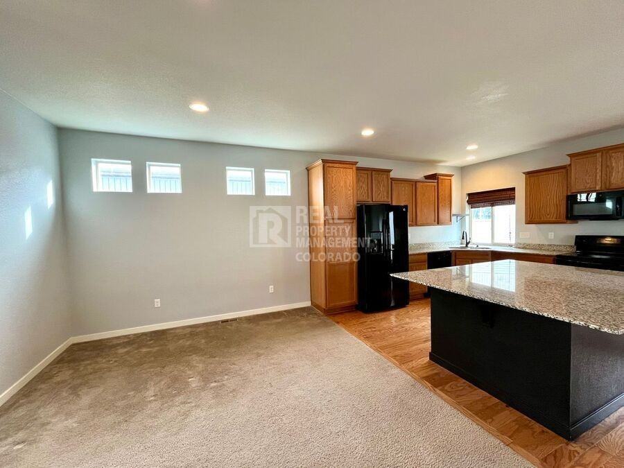 6187 Mineral Belt Dr - Photo 7 of 22