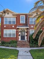 featured image of 2892 College St #4