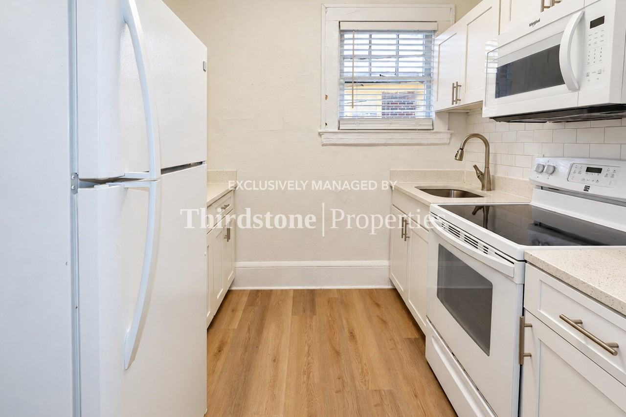 2892 College St #4 - Photo 3 of 19