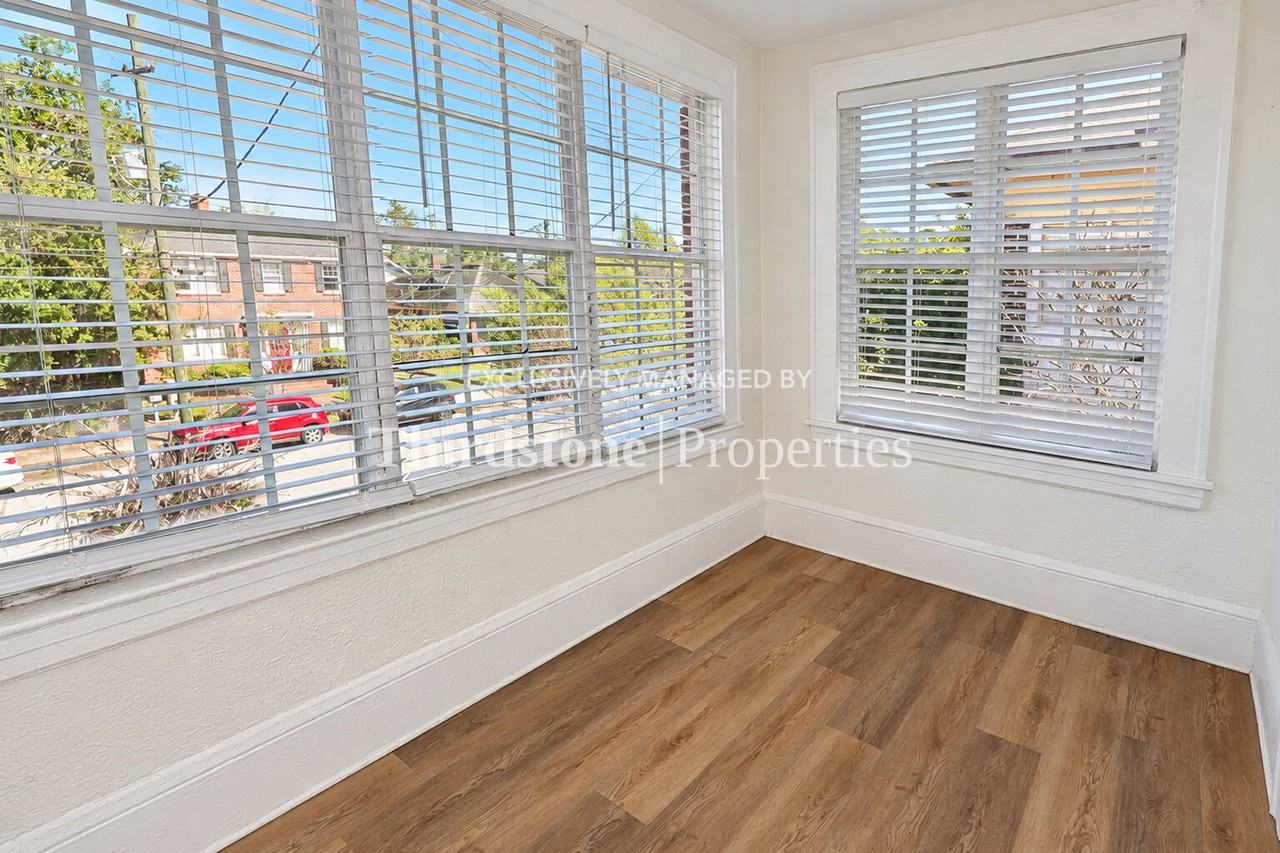 2892 College St #4 - Photo 7 of 19