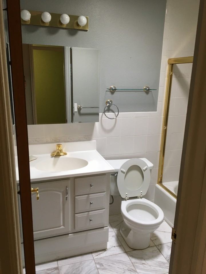 9178 Dudley St - Photo 2 of 10