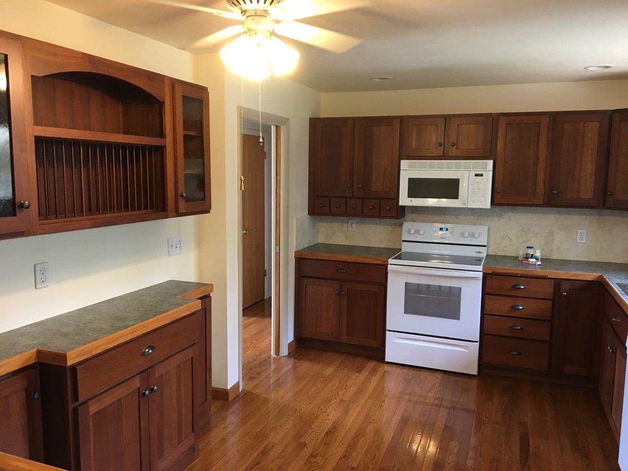 9178 Dudley St - Photo 7 of 10
