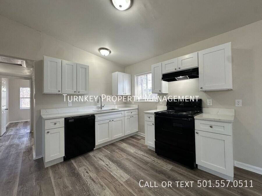 21 Windsor Dr - Photo 4 of 18