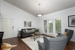885 Forest Ave #304 - Photo 1 of 1