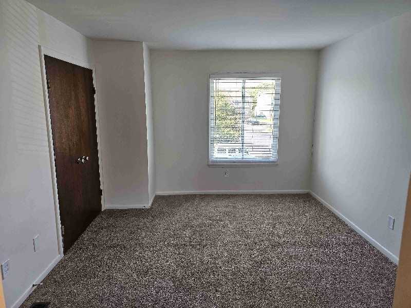 143 Eberly Ter - Photo 7 of 13