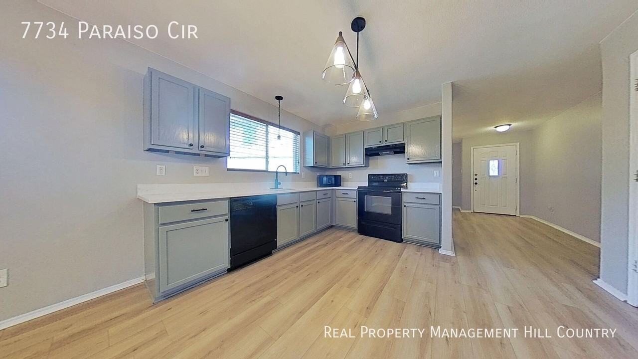 7734 Paraiso Cir - Photo 6 of 19