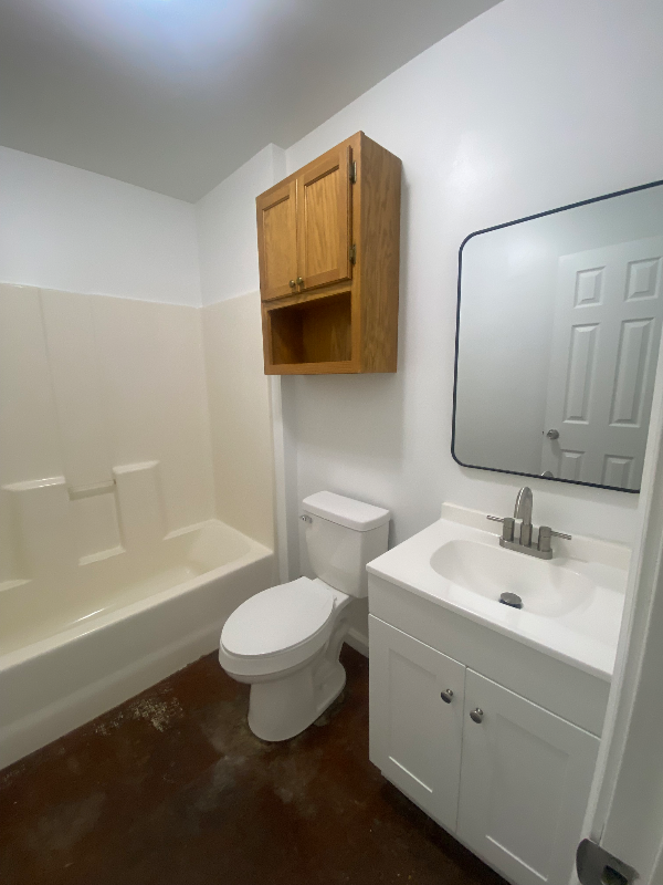 8233 Baudoin Rd #B - Photo 2 of 12