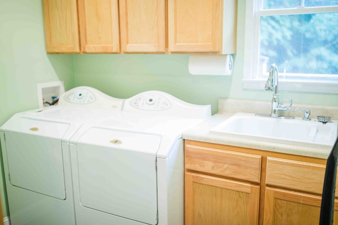 420 Wickerberry Ln - Photo 6 of 20