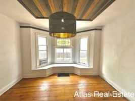 featured image of 219 Jackson St #1