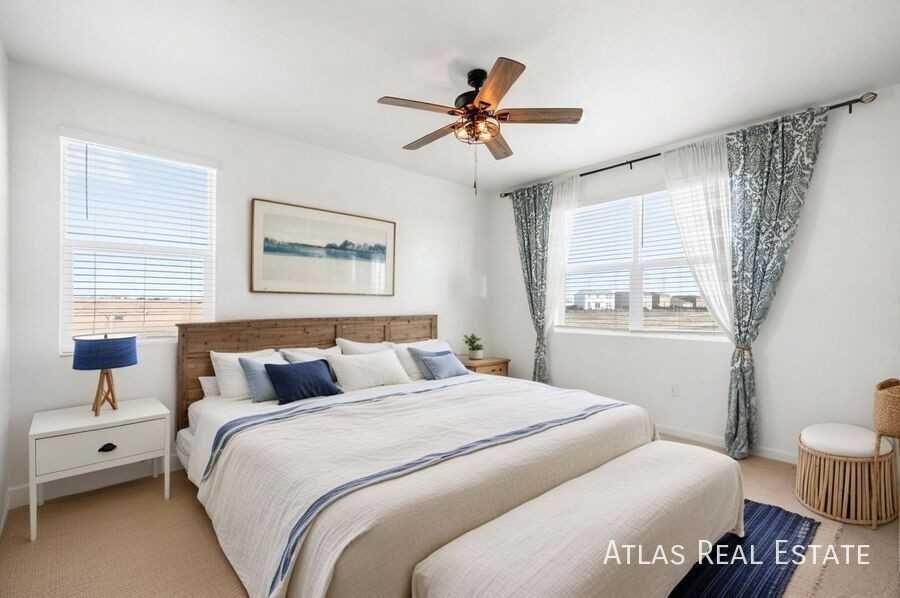 512 Ledge St - Photo 7 of 49