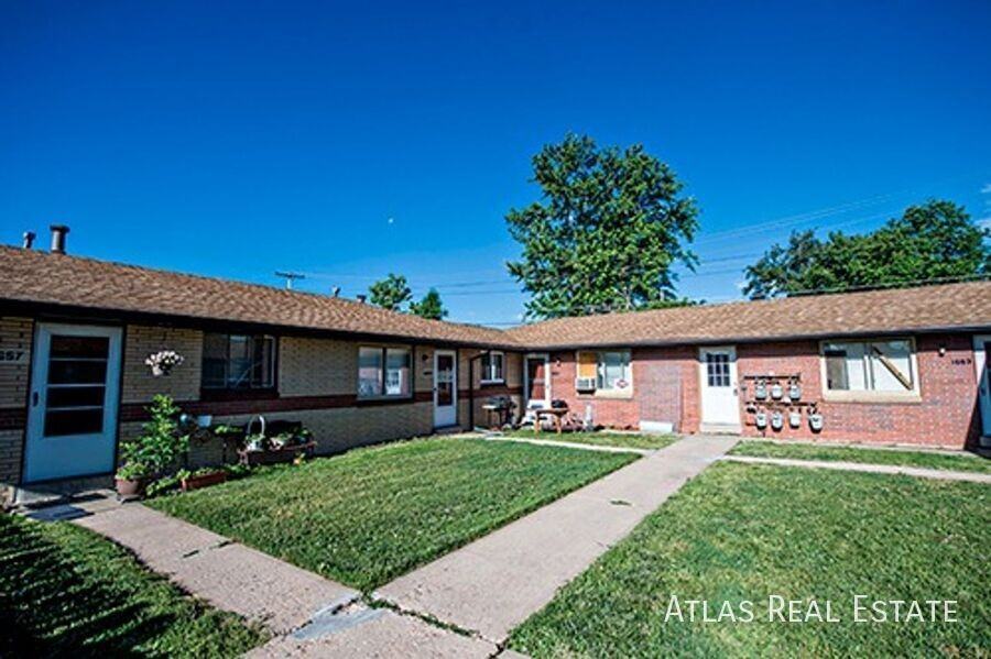 1659 Fenton St - Photo 4 of 23