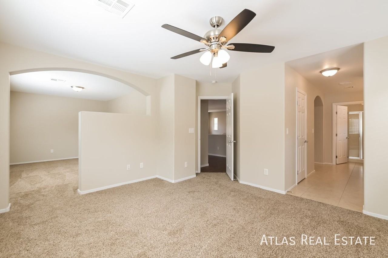 10441 Raining Sky St - Photo 6 of 21