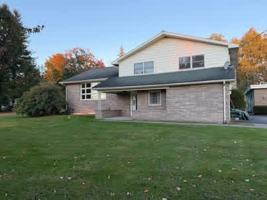 featured image of 818 Griffin Pond Rd