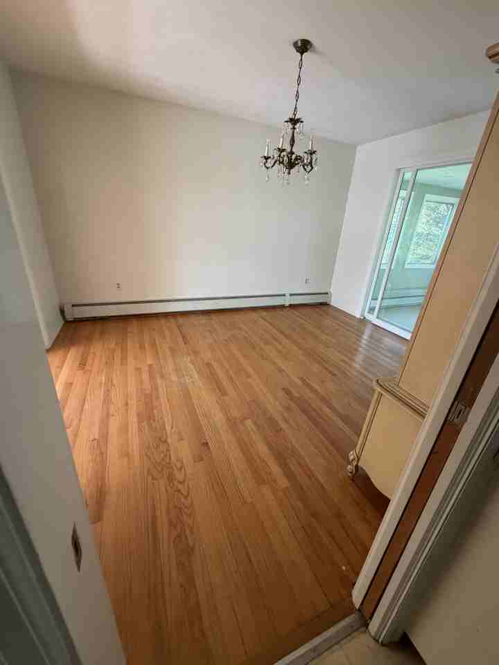 818 Griffin Pond Rd - Photo 4 of 18
