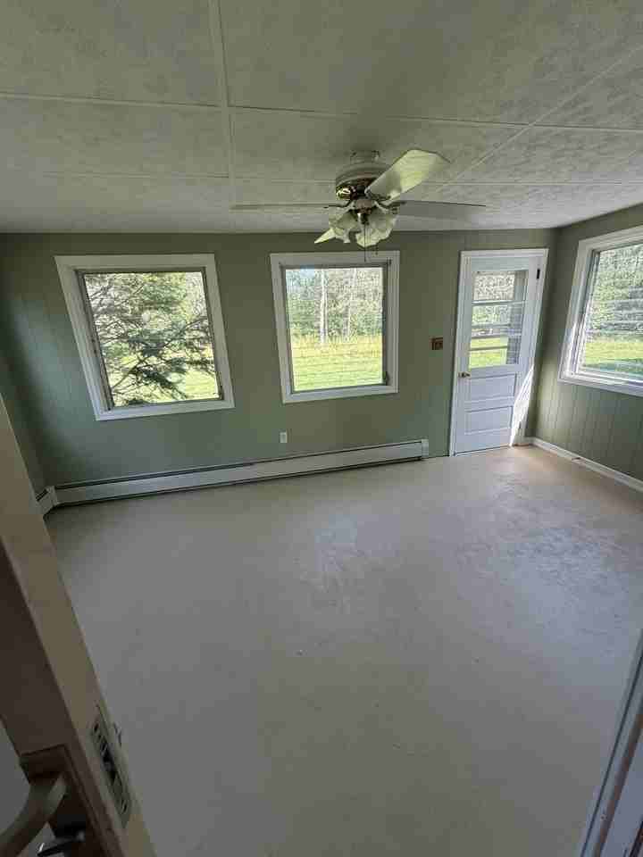 818 Griffin Pond Rd - Photo 5 of 18