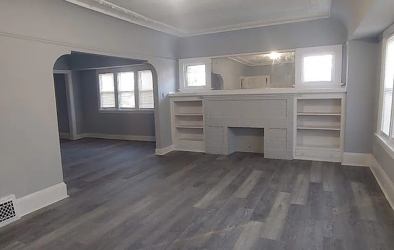 2875 N 50th St - Photo 4 of 6