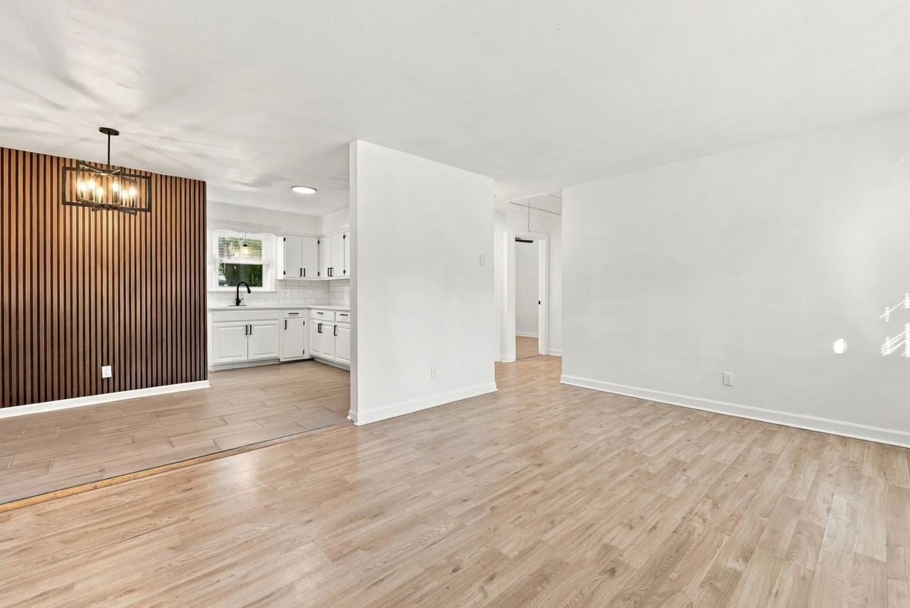 2411 Wyoming Ave #A - Photo 4 of 15