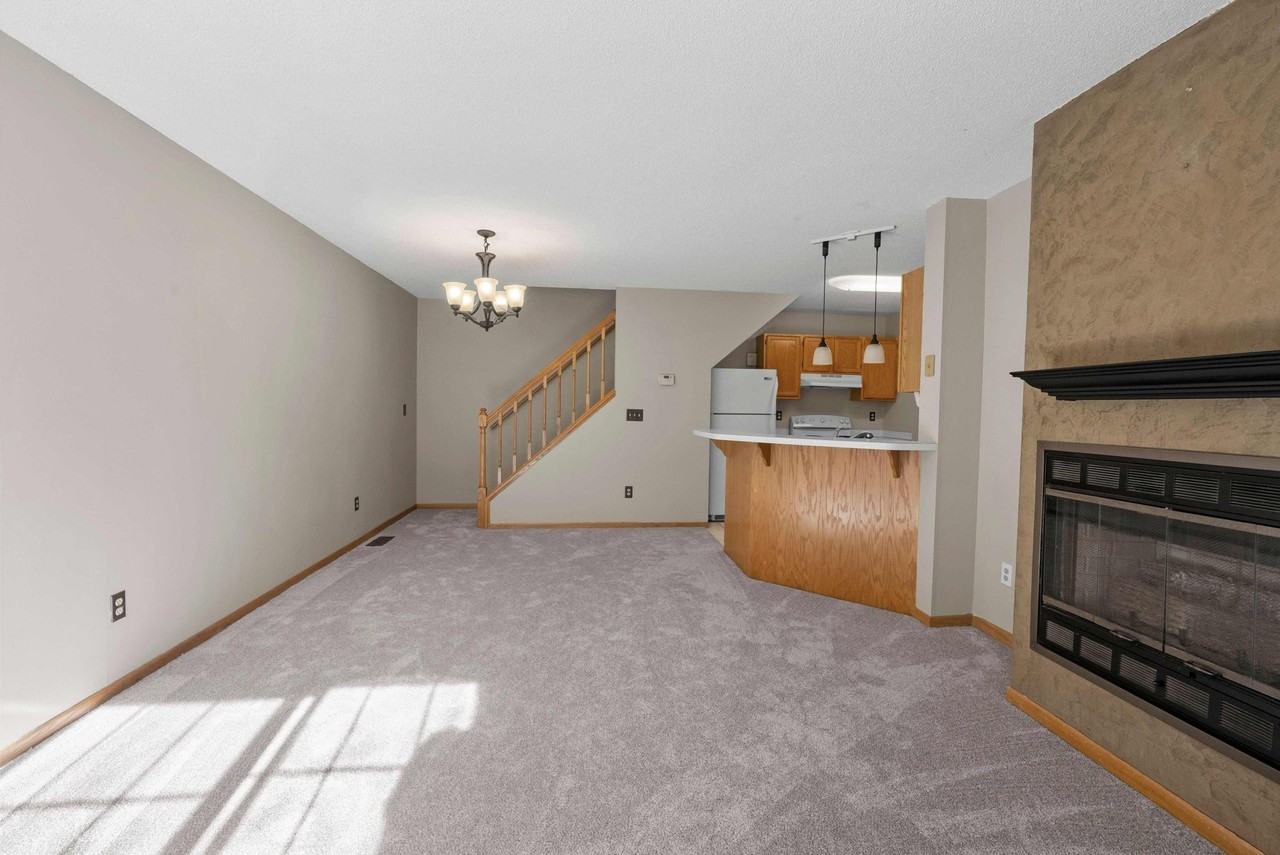 4106 Durham Ct - Photo 2 of 16