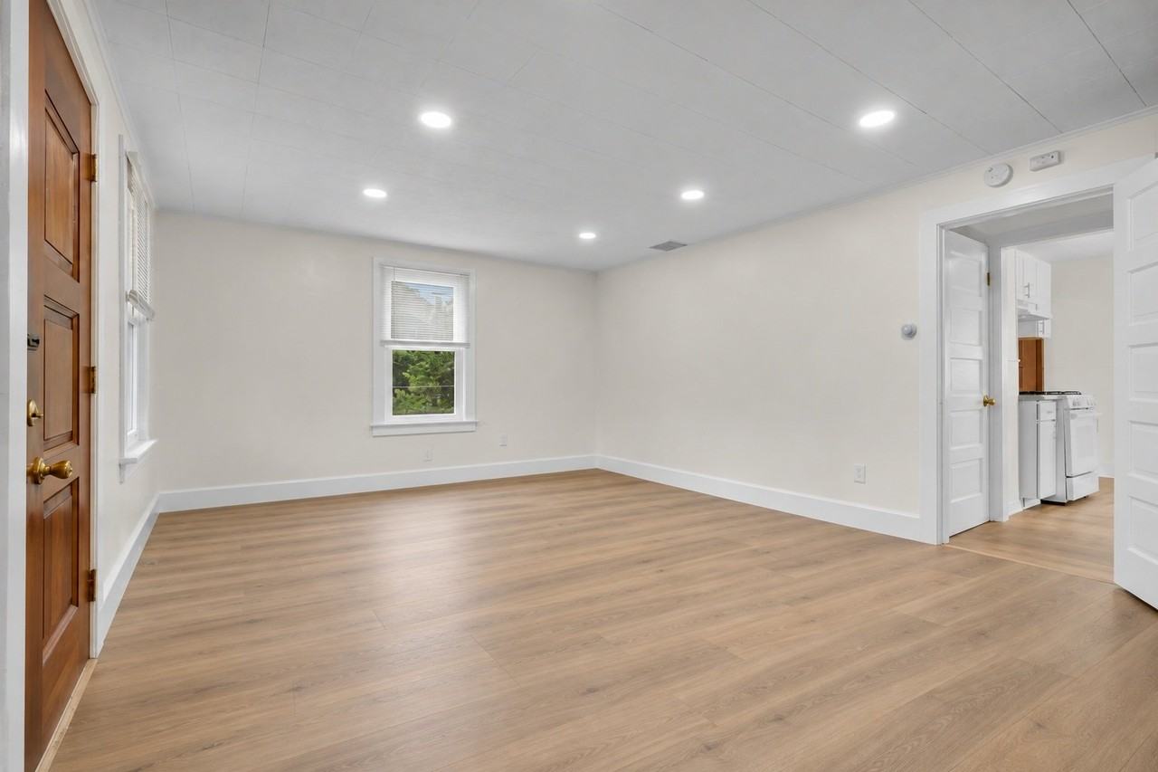 625 Fulmer St - Photo 3 of 14
