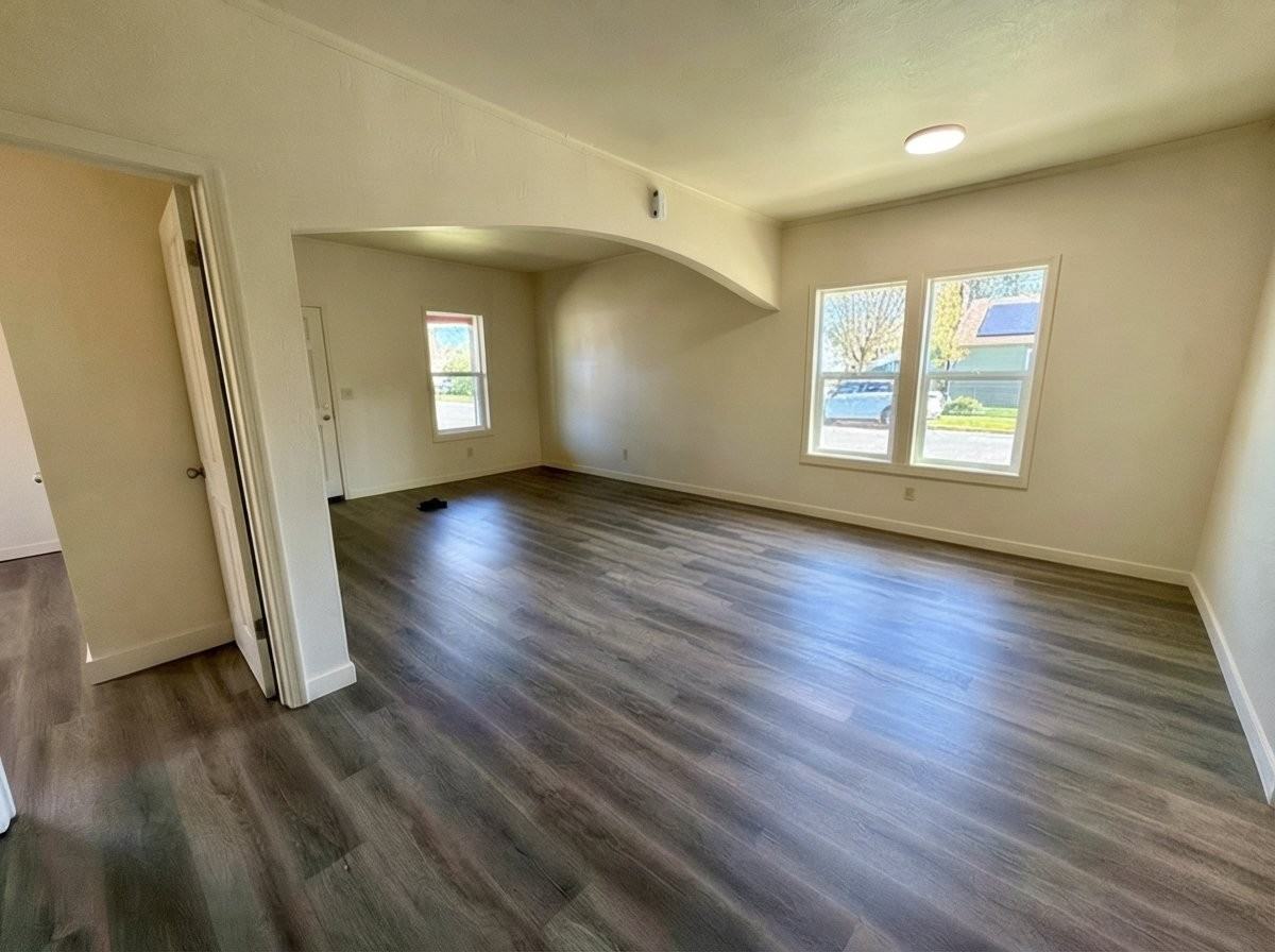 1396 Waller St Se - Photo 6 of 15