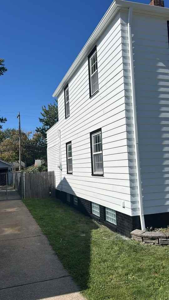 324 E 248th St - Photo 3 of 3