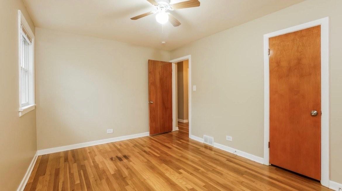 1608 Mulford St - Photo 7 of 10