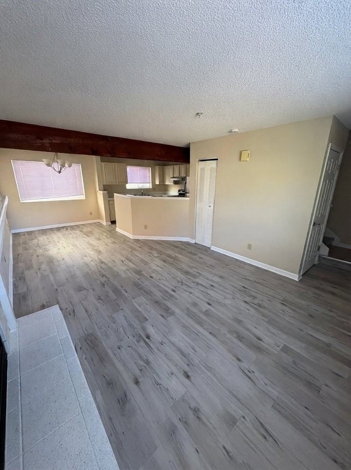 630 Walden Cir - Photo 3 of 16