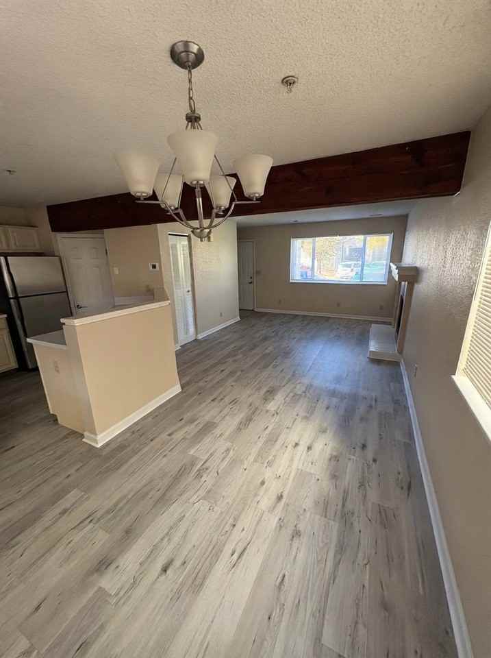 630 Walden Cir - Photo 4 of 16