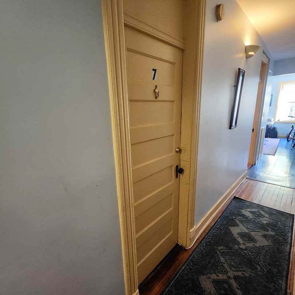 1737 N Capitol St Ne - Photo 2 of 17